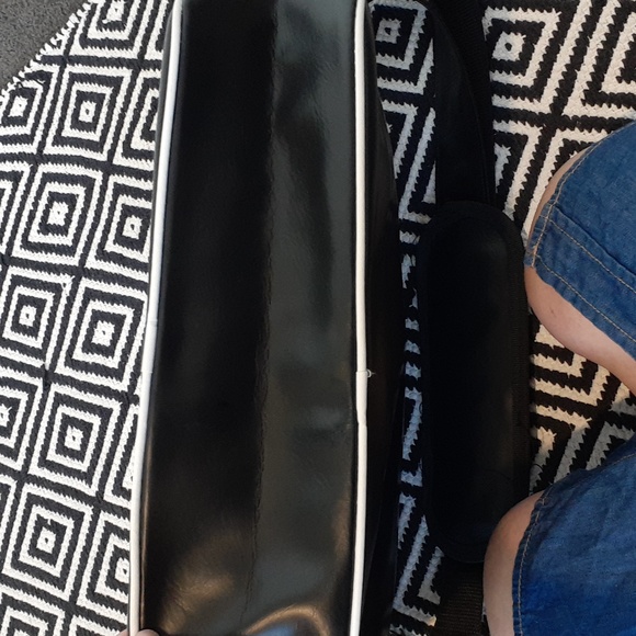 I love London black shouder large leather bag - Picture 6 of 10